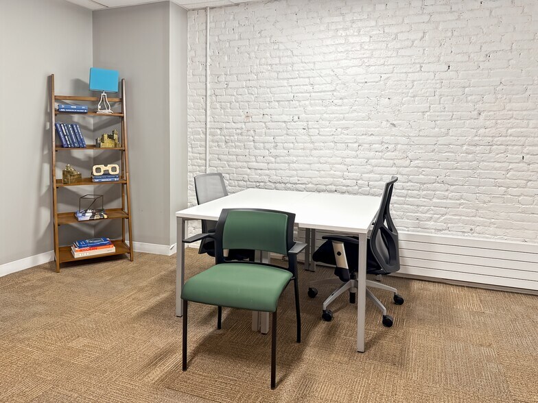 More Photos Of 413-435 W 14th St, New York Coworking Space