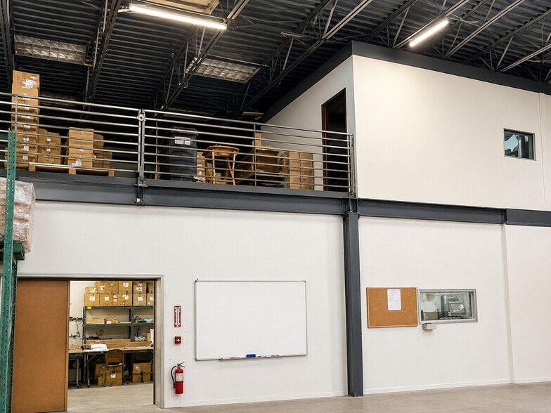 More Photos Of 259-261 48th St, Brooklyn Warehouse For Sale