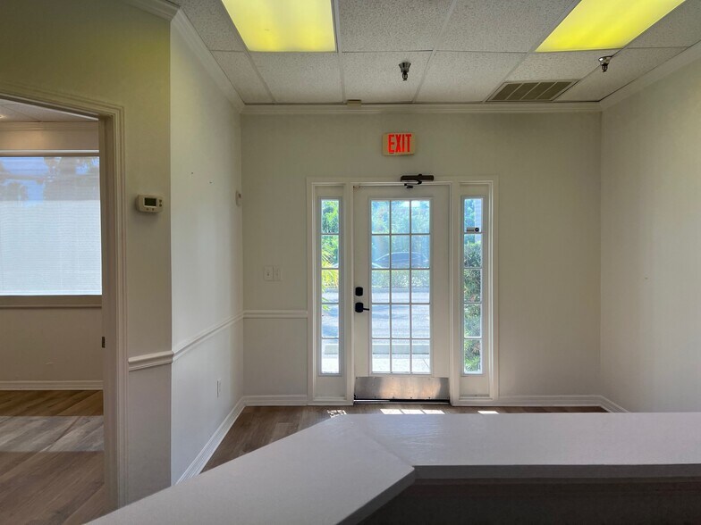 More Photos Of 1465 S Fort Harrison Ave, Clearwater Office For Lease