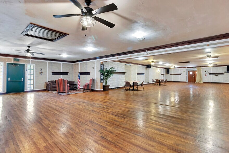 More Photos Of 315 2nd St, Morrow Lodge Meeting Hall For Sale