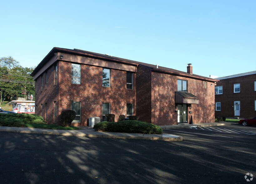 More Photos Of 349 York Rd, Willow Grove Medical For Lease