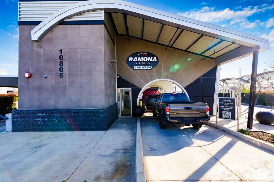 More Photos Of 10805 Ramona Ave, Montclair Carwash For Sale