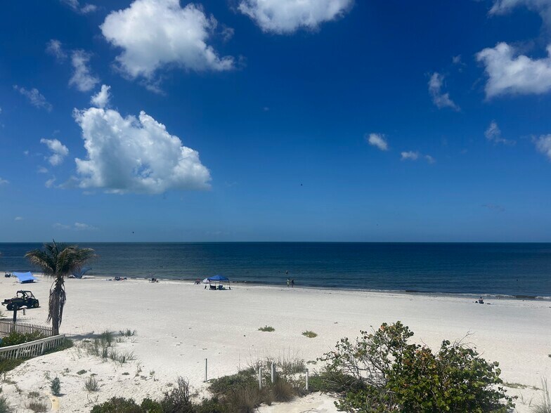More Photos Of 19310 Gulf Blvd, Indian Shores Apartments For Sale