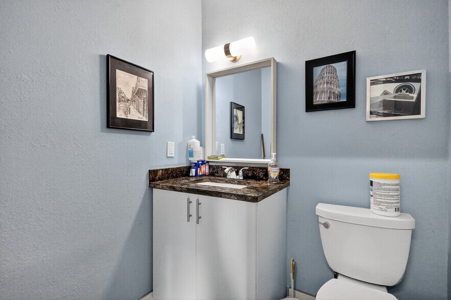 More Photos Of 7760 W 20th Ave, Hialeah Warehouse For Sale