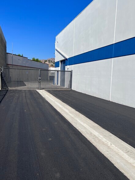 More Photos Of 9667 Owensmouth Ave, Chatsworth Warehouse For Sale