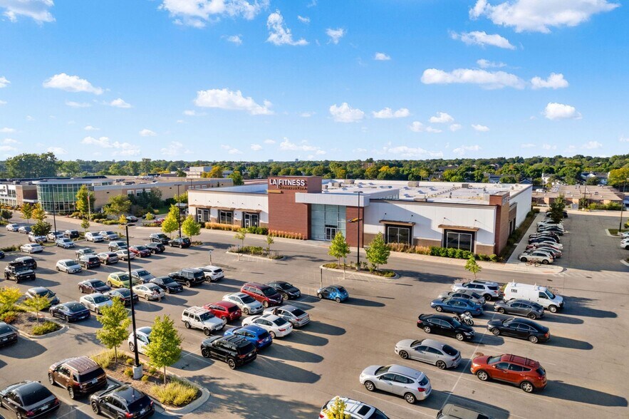 Primary Photo Of 100 W 63rd St, Westmont Health Club For Sale