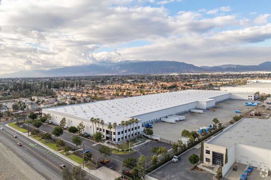 More Photos Of 1464 W Merrill Ave, Rialto Distribution For Lease