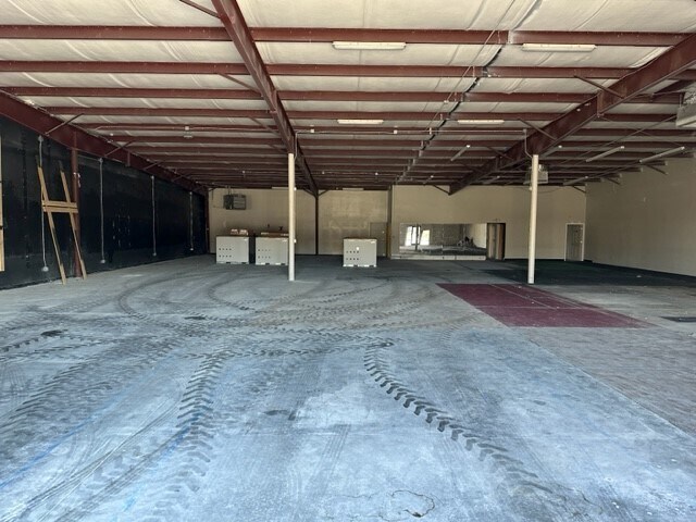 More Photos Of 5322-5478 Bleaux Ave, Springdale Unknown For Lease