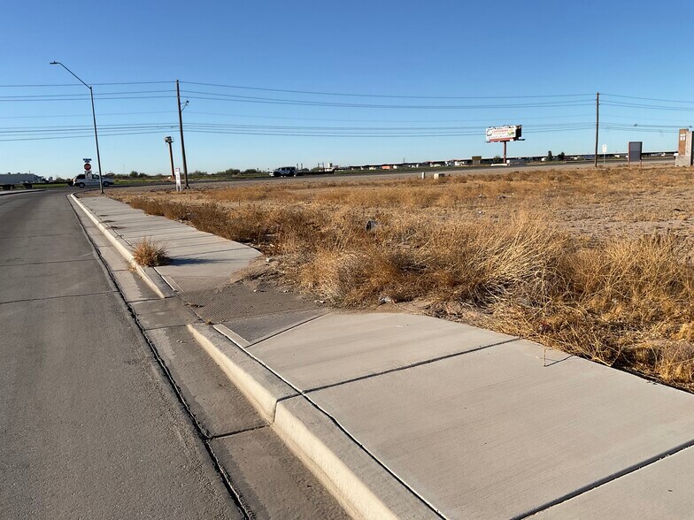 More Photos Of Olde 80 Business park, Yuma Land For Sale