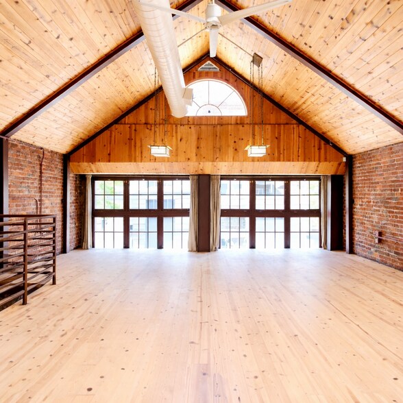 More Photos Of 1465 Bush St, San Francisco Office For Lease