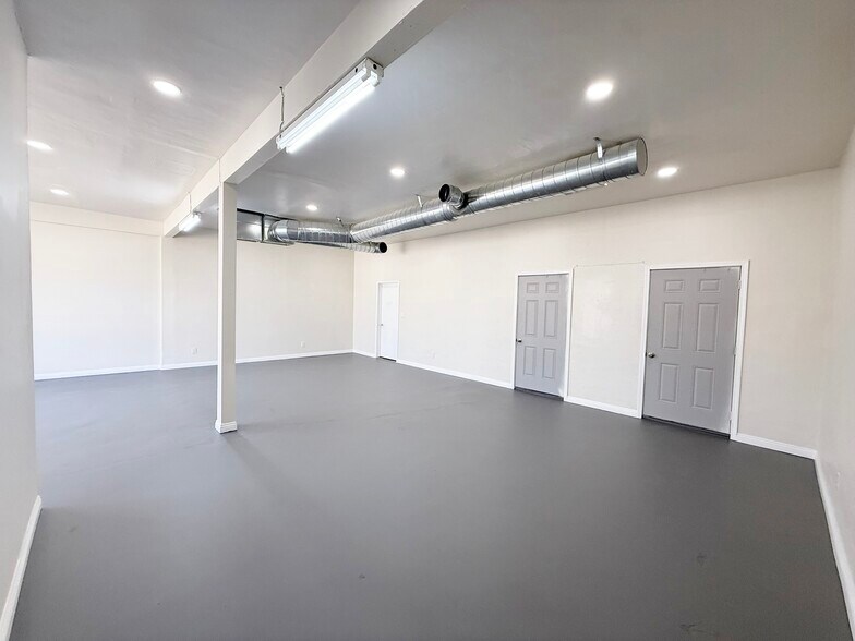 More Photos Of 1630 Potrero Grande Dr, Rosemead Freestanding For Lease