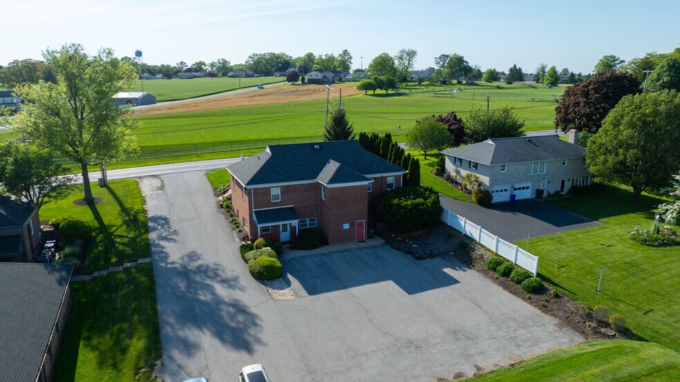 More Photos Of 735 S Pleasant Ave, Dallastown Medical For Sale