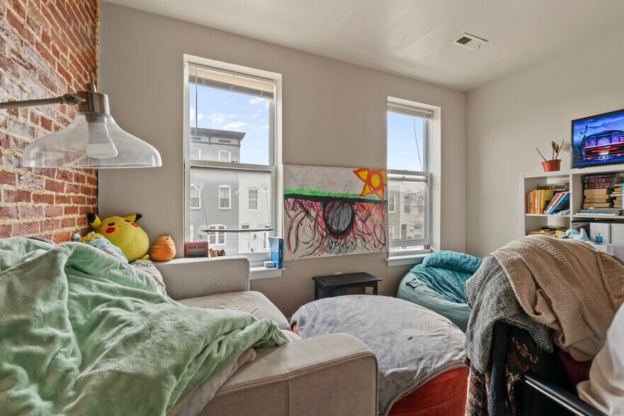 More Photos Of 3344 E Baltimore St, Baltimore Storefront Retail Residential For Sale