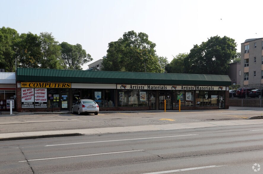 More Photos Of 610 King St W, Hamilton Freestanding For Lease