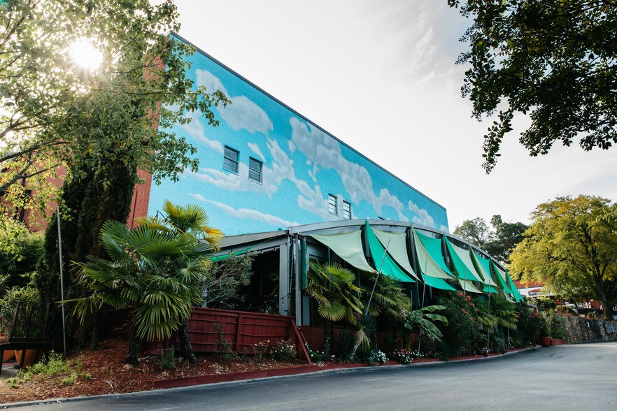 More Photos Of 500-553 Amsterdam Ave NE, Atlanta Unknown For Lease