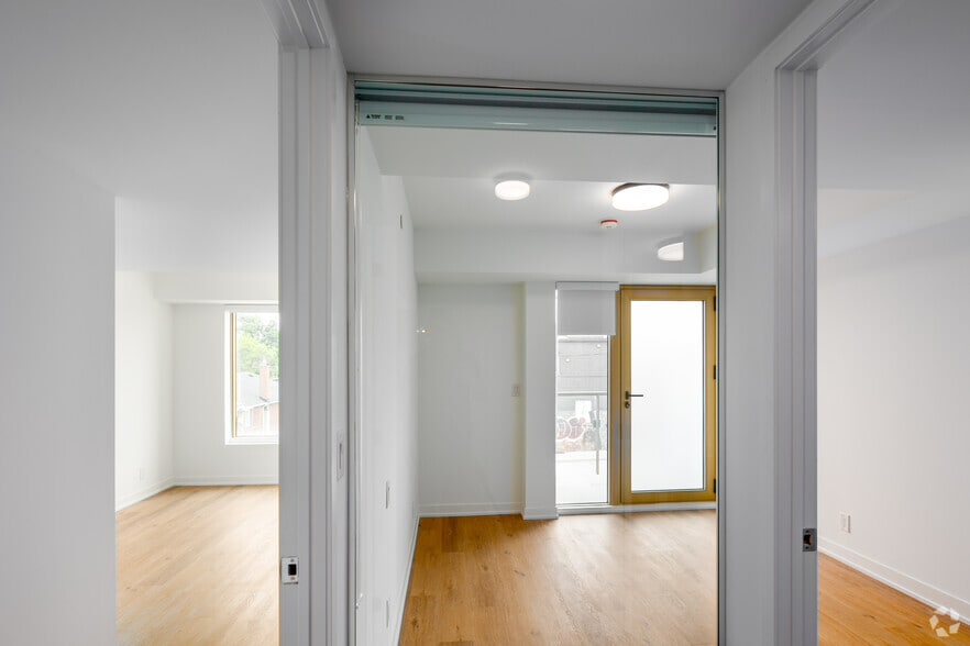 More Photos Of 9 Croham Rd, Toronto Apartments For Lease