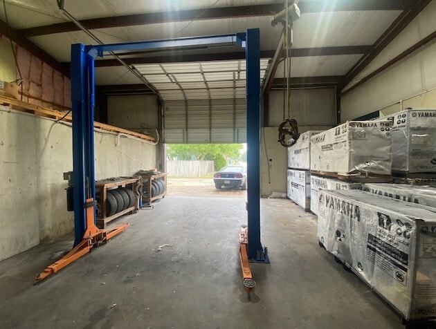 More Photos Of 331 Highway 146 S, La Porte Warehouse For Lease