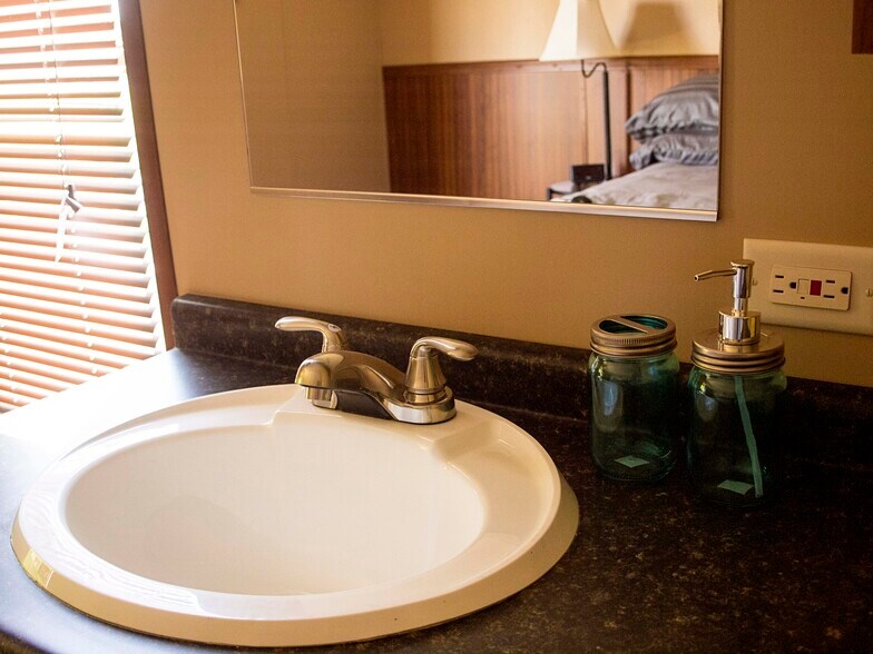 More Photos Of 4250 TX-154, Yantis Hotel For Sale