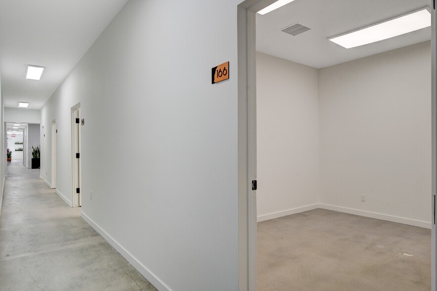 More Photos Of 319 S 3rd St, Las Vegas Loft Creative Space For Sale