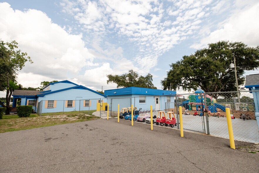 More Photos Of 217 N Kirkman Rd, Orlando Office For Sale