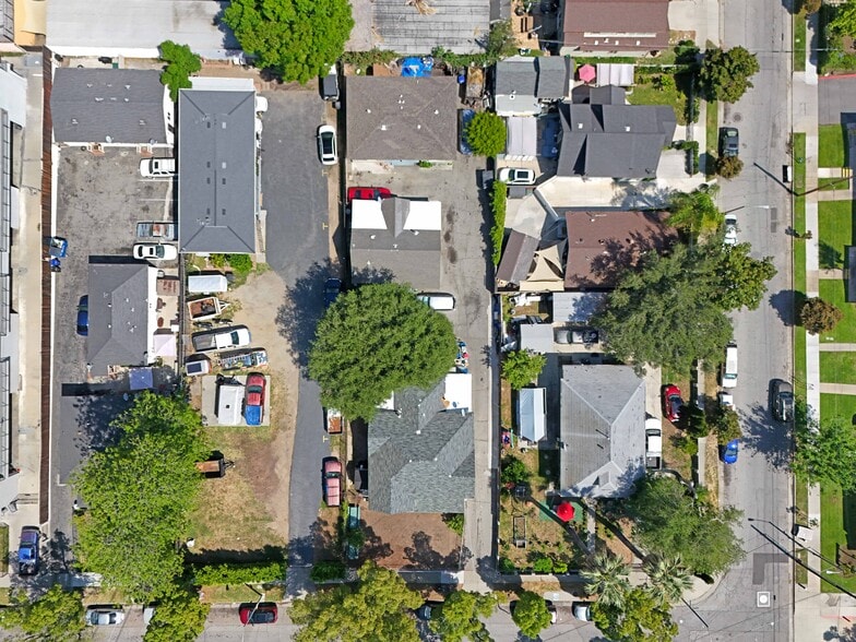 More Photos Of 826 N Summit Ave, Pasadena Multifamily For Sale