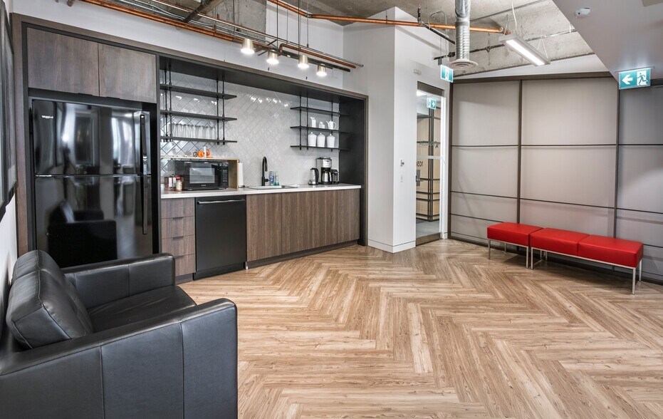 More Photos Of 140 4 Av SW, Calgary Office For Lease