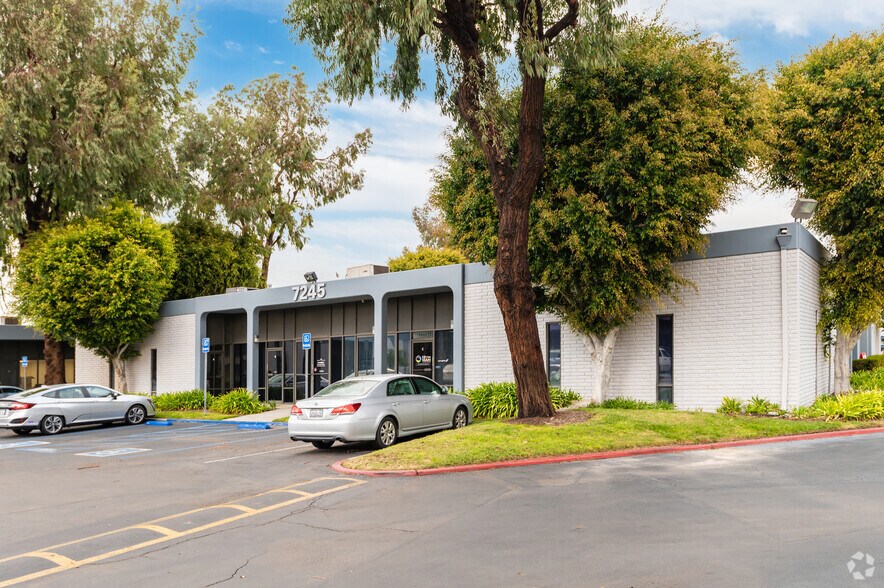Primary Photo Of 7245 Garden Grove Blvd, Garden Grove Light Manufacturing For Lease