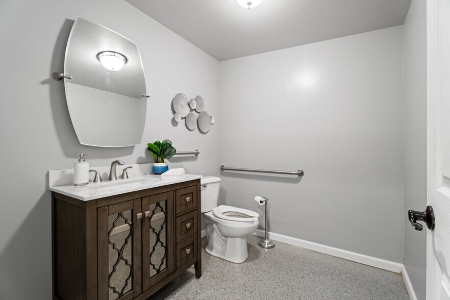 More Photos Of 1346 Elmira Rd, Newfield Restaurant For Sale