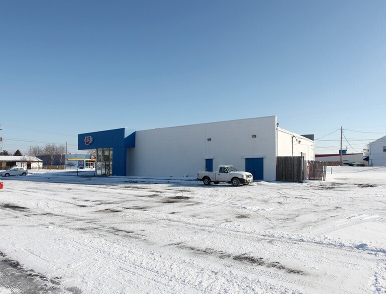 More Photos Of 4011 E Main St, Columbus Freestanding For Lease