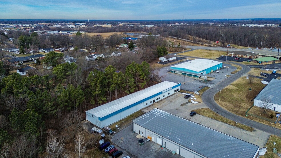 More Photos Of 3530 Park Plaza Rd, Paducah Flex For Lease