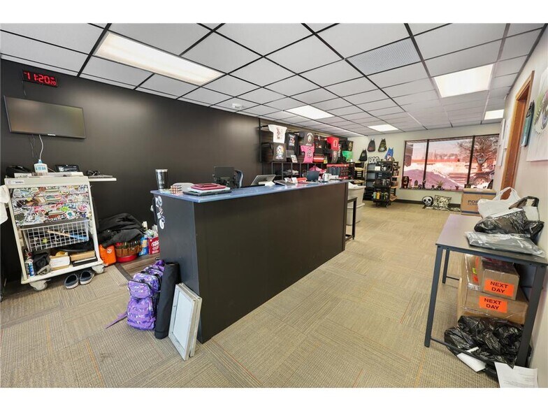 More Photos Of 20 S 32nd Ave S, Saint Cloud Office For Sale