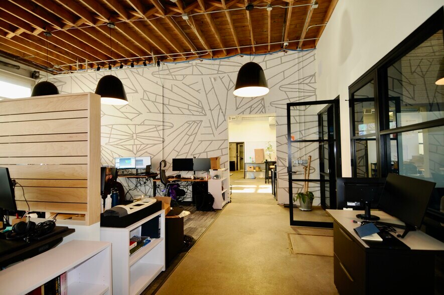 More Photos Of 2203 NE Martin Luther King Jr Blvd, Portland Light Manufacturing For Lease