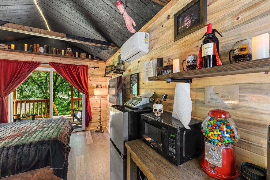 More Photos Of 24828 State Highway 38, Elkton Trailer Camper Park For Sale