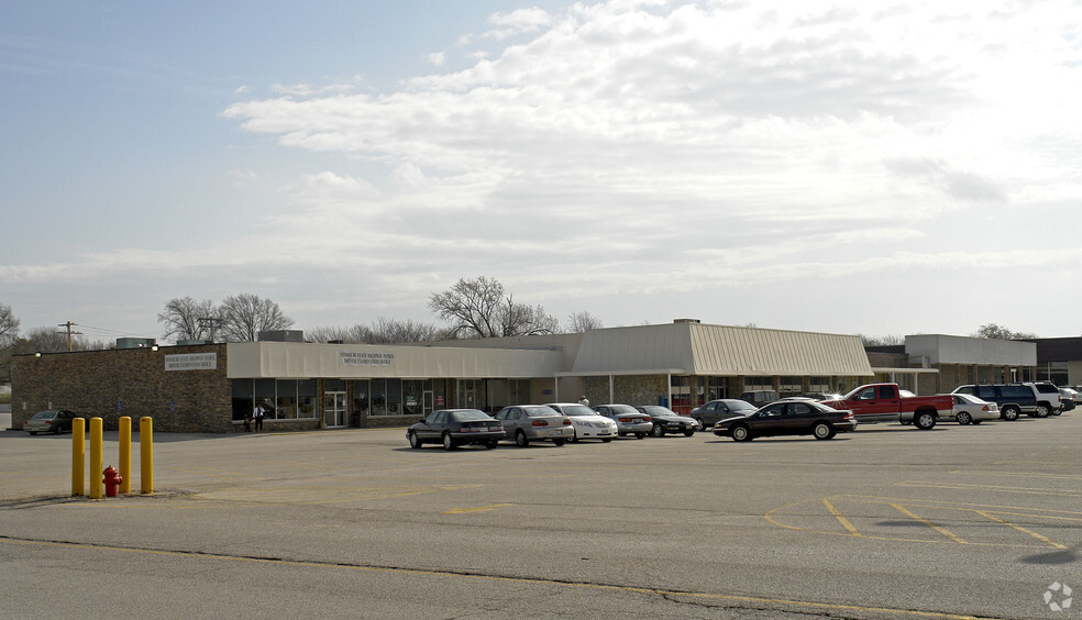 Primary Photo Of 7220 N Lindbergh Blvd, Hazelwood Unknown For Lease