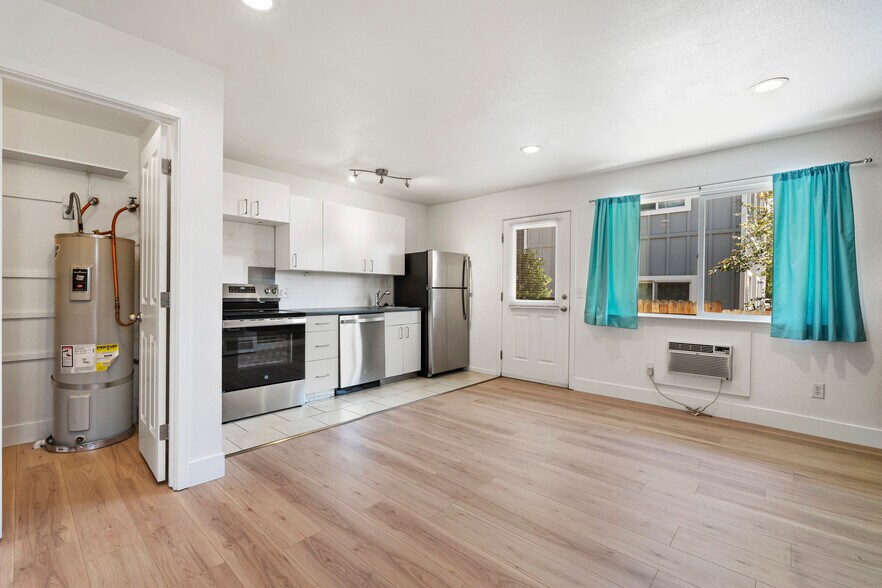 More Photos Of 521 Sinclair, Reno Apartments For Sale