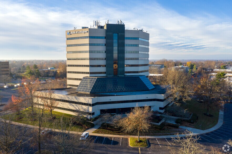 More Photos Of 771 Corporate Dr, Lexington Office For Lease
