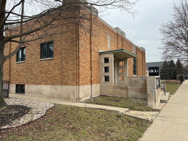 More Photos Of 6219 Guilford Ave, Indianapolis Loft Creative Space For Sale