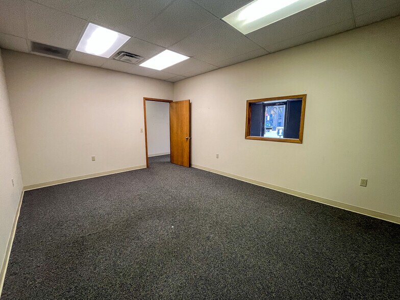More Photos Of 720 Saint Joseph St, Rapid City Office For Sale