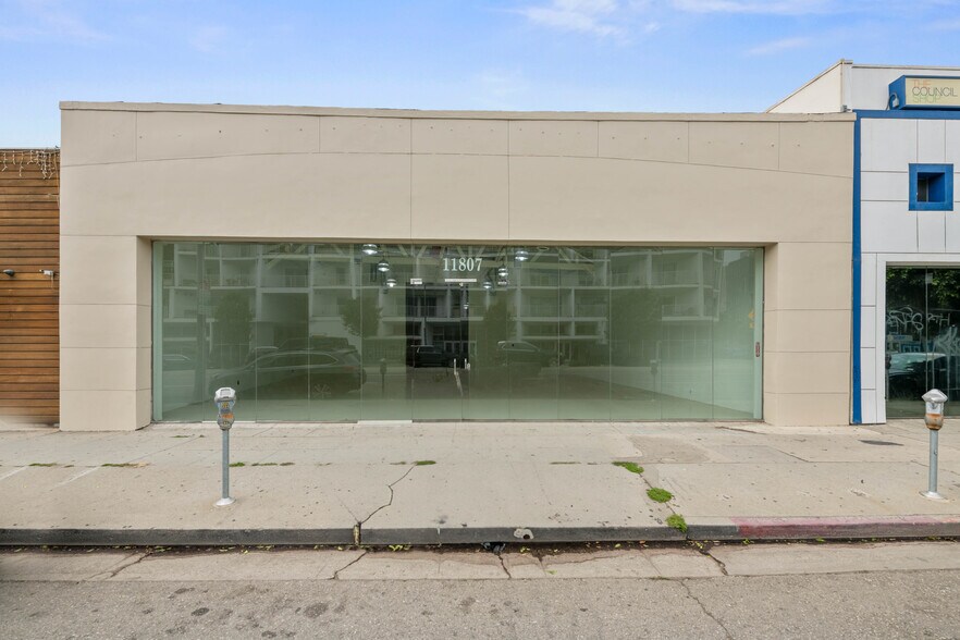 Primary Photo Of 11807 Santa Monica Blvd, Los Angeles Storefront For Lease