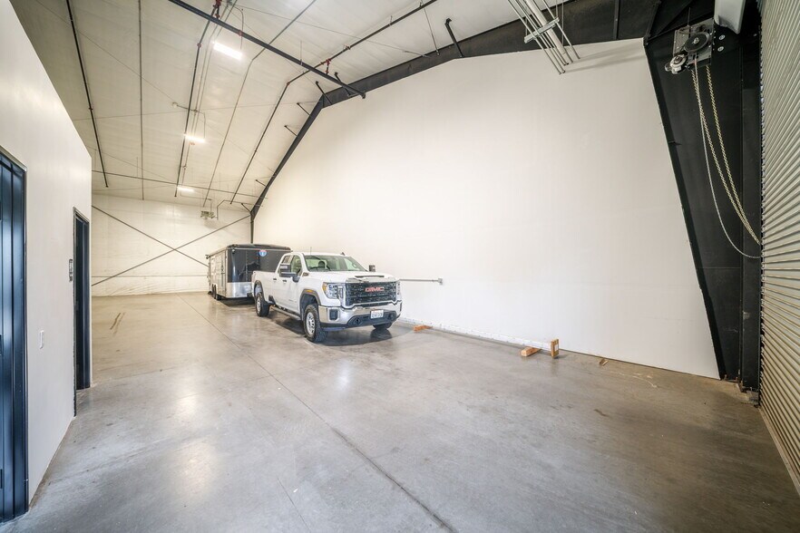 More Photos Of 7217 NE 99th St, Vancouver Industrial For Sale