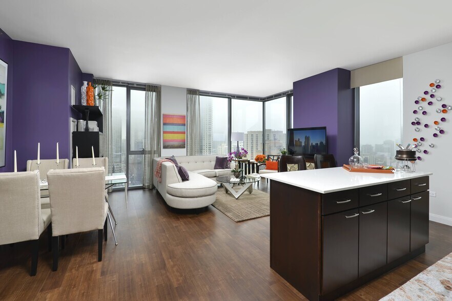 More Photos Of 845 N State St, Chicago Apartments For Lease