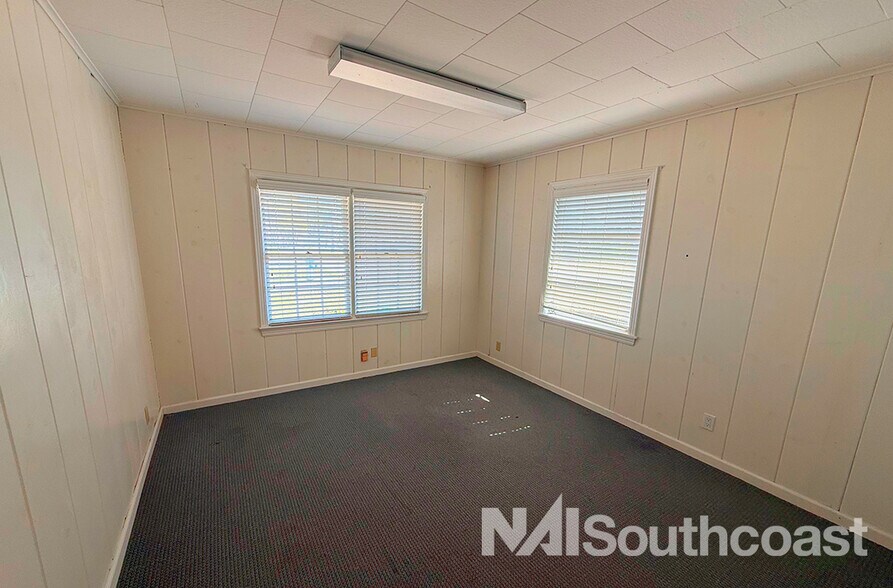 More Photos Of 218 SE Osceola St, Stuart Office For Lease