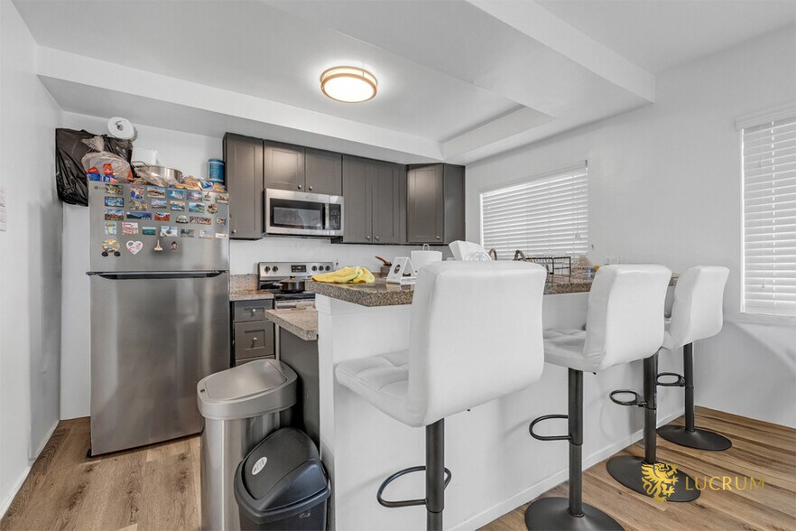 More Photos Of 6652 Darby Ave, Reseda Apartments For Sale