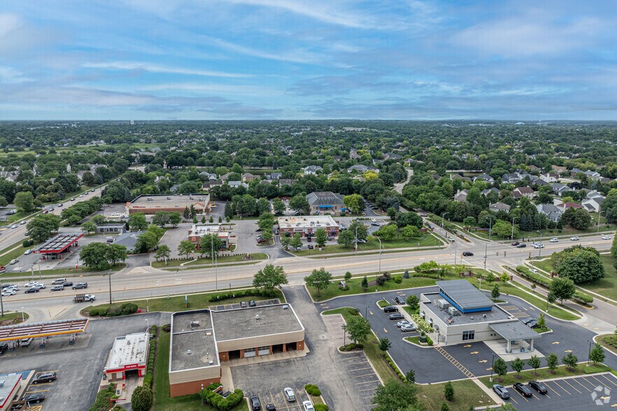 More Photos Of 2849 E New York St, Aurora Freestanding For Lease