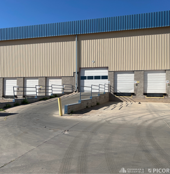 More Photos Of 7000 E Century Park Dr, Tucson Distribution For Lease