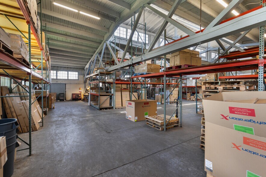 More Photos Of 3201 Utah Ave S, Seattle Manufacturing For Sale