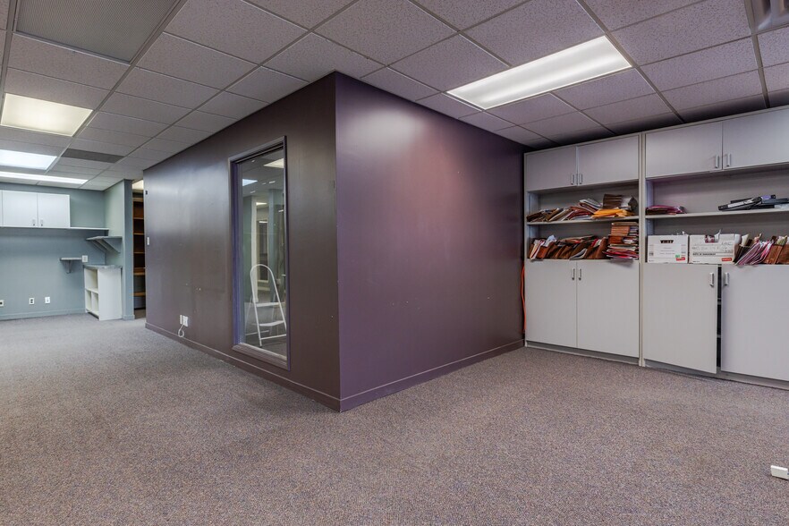 More Photos Of 30 Front St, Nanaimo Office For Sale