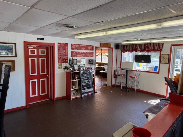 More Photos Of 10101 Dustin Rd, Remsen Restaurant For Sale