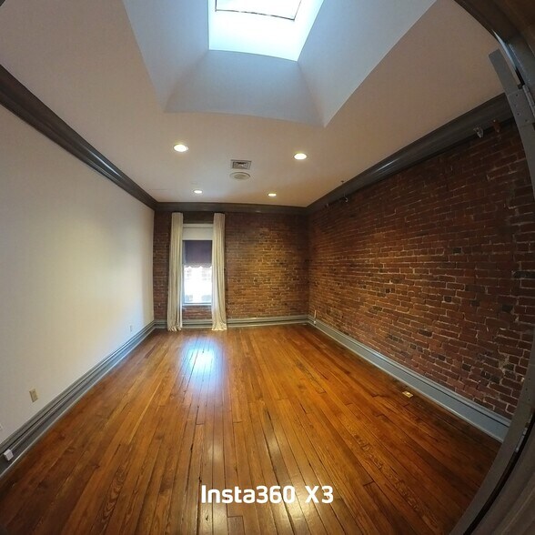 More Photos Of 108-403 4th Ave S, Franklin Storefront Retail Office For Lease