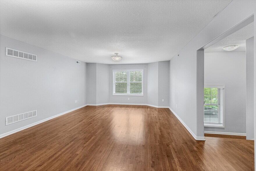More Photos Of 3612 Bell St, Kansas City Multifamily For Sale